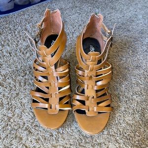 ABOUND tan wedges size 8-9
